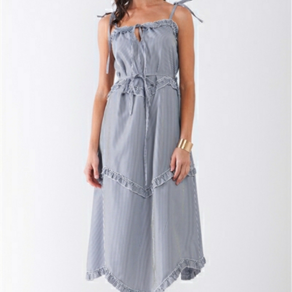 Dresses & Skirts - V-Neck Ruffle Trim Midi Dress